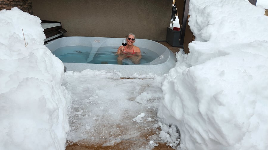 Hot Tub on Main Deck with View of the Peak
