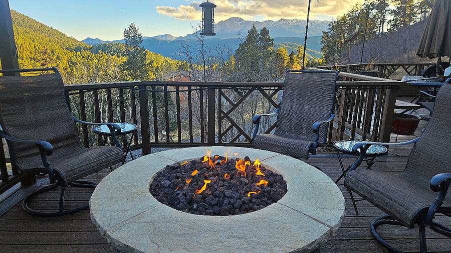 Natural Gas Firepit on Main Deck
