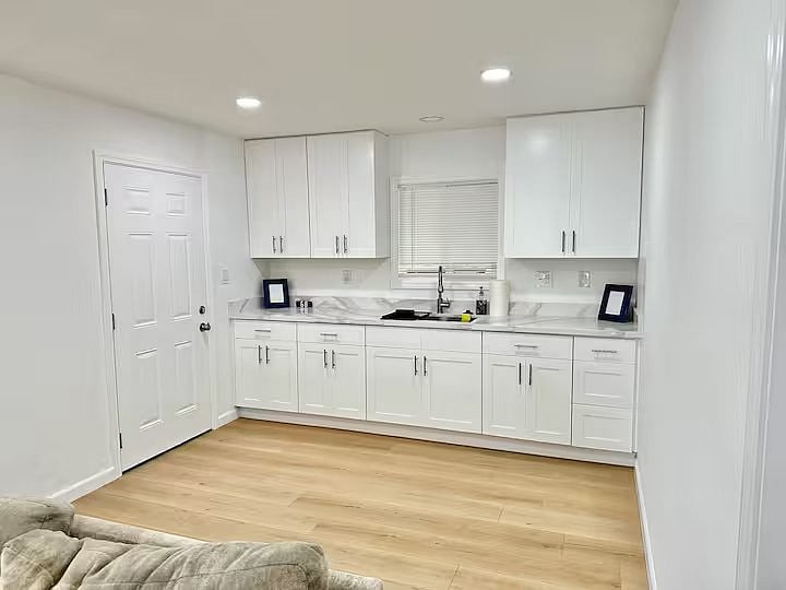 Furnished Finder property 786625_1 photo 9