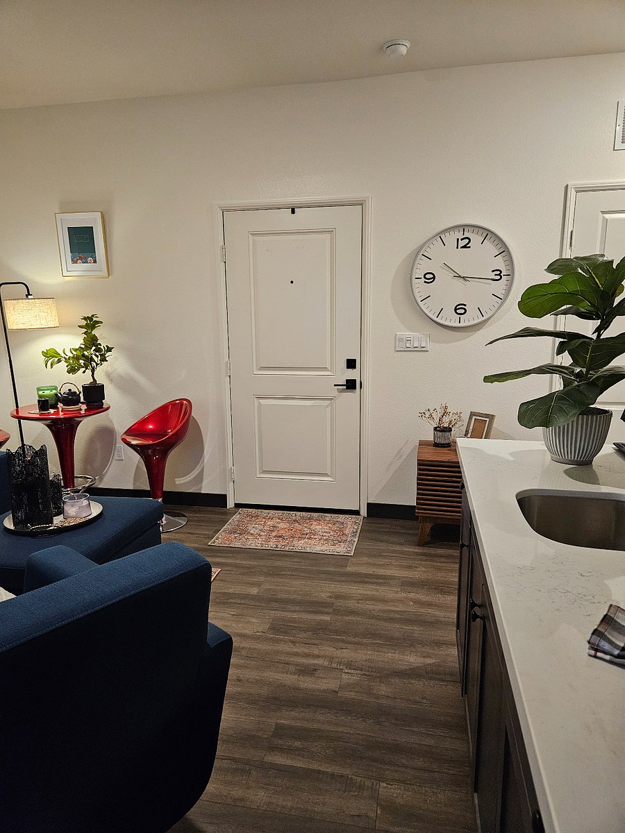 Furnished Finder property 786686_1 photo 8