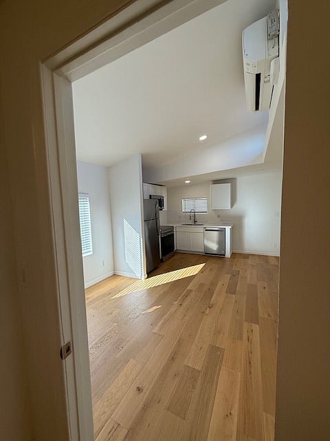 Furnished Finder property 786687_1 photo 8