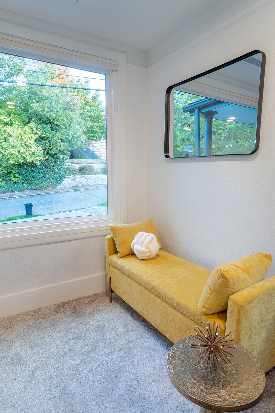 Relax with your coffee by the windows on your days off.