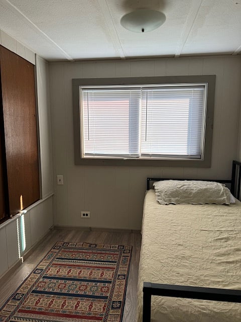 Guest bedroom/office space
