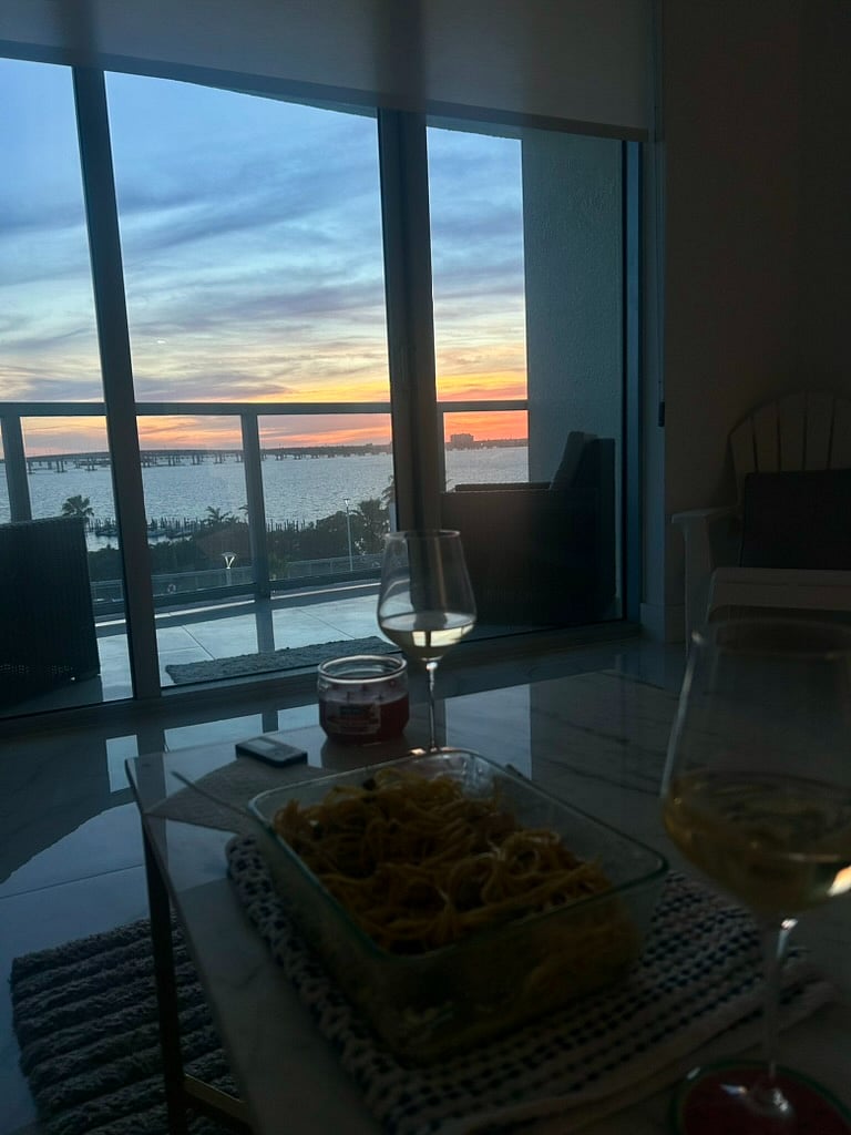 Enjoy dinner with the best sunset every night! 