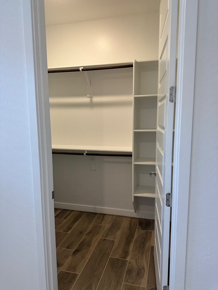 Walk-in closet