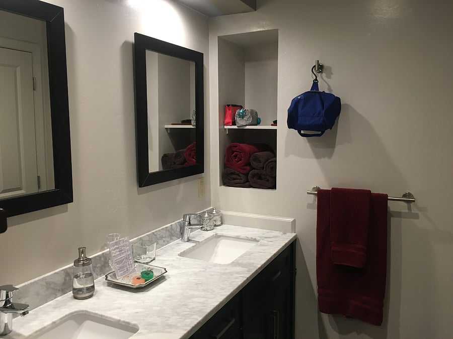 Dual Vanity