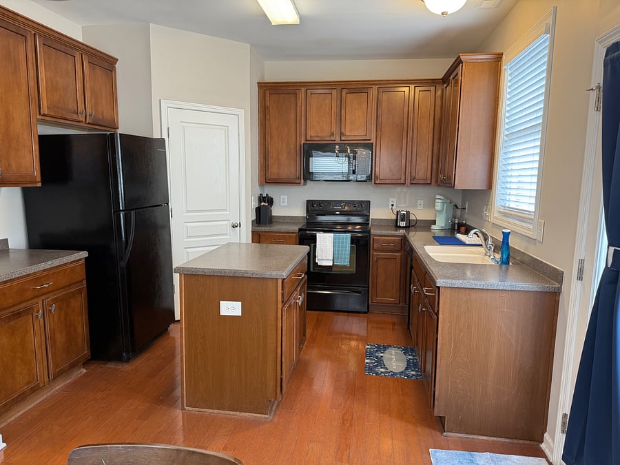 Bright and spacious kitchen with island