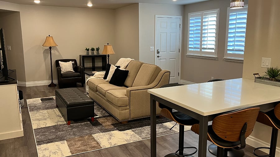 Family room with 8 ft high ceilings