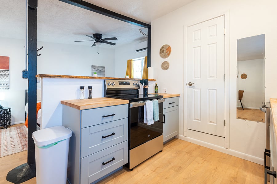 Furnished Finder property 787253_2 photo 13