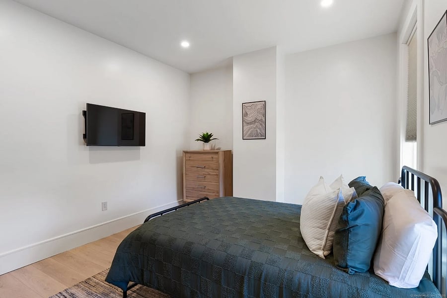 Furnished Finder property 787279_2 photo 9