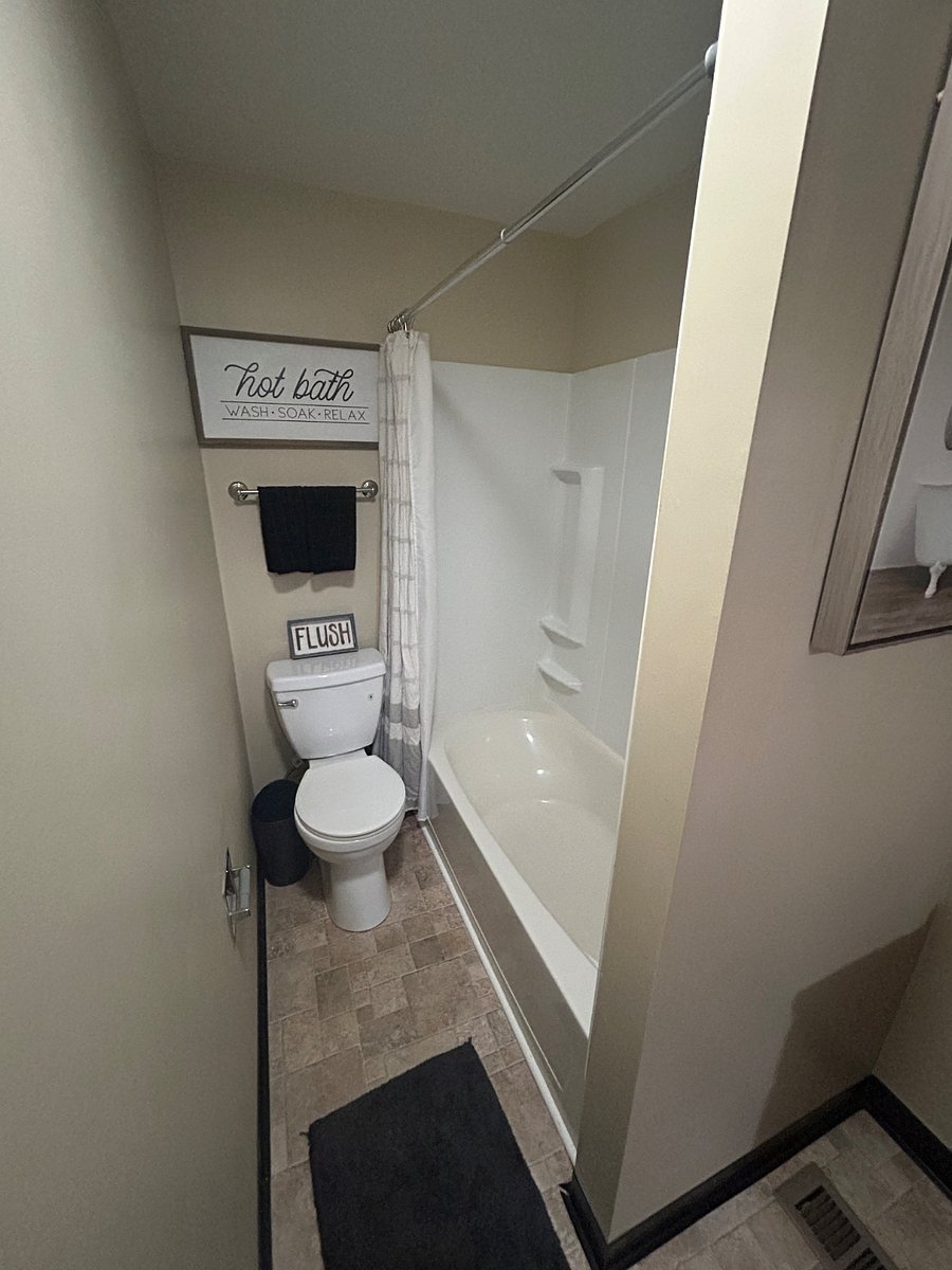 Furnished Finder property 787600_1 photo 16