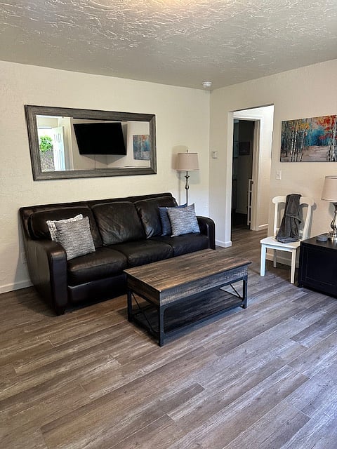 Furnished Finder property 787652_1 photo 3