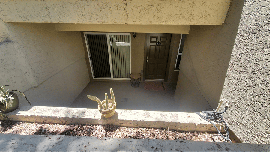 COVERED PATIO