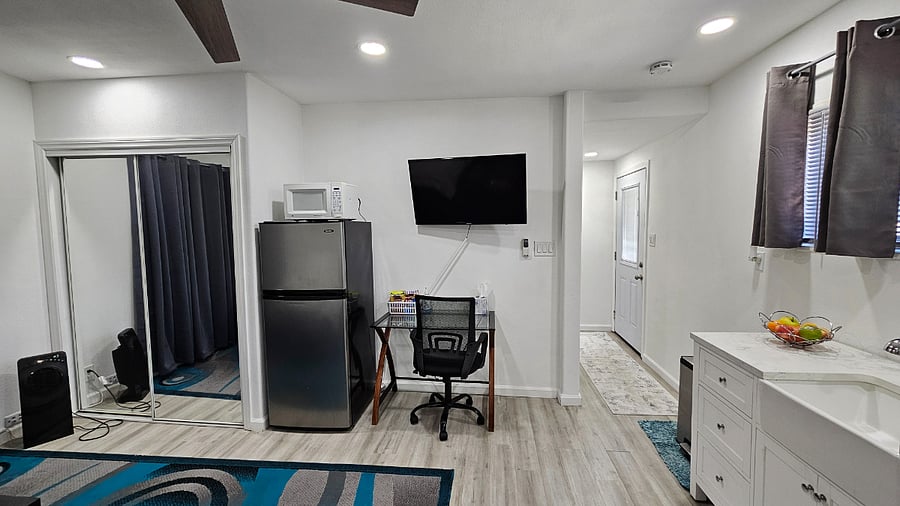 Furnished Finder property 788220_1 photo 3