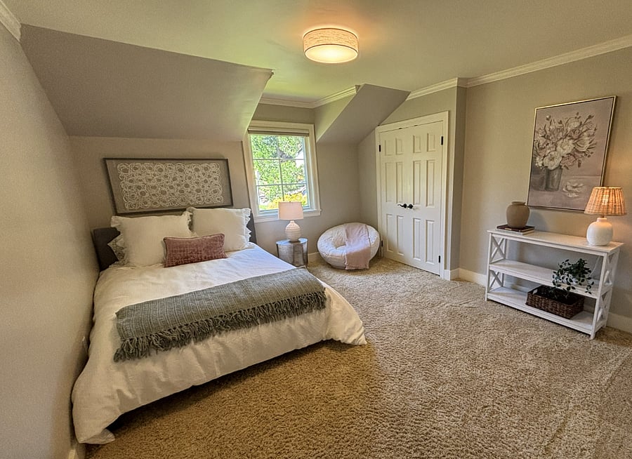 Main floor Second Bedroom