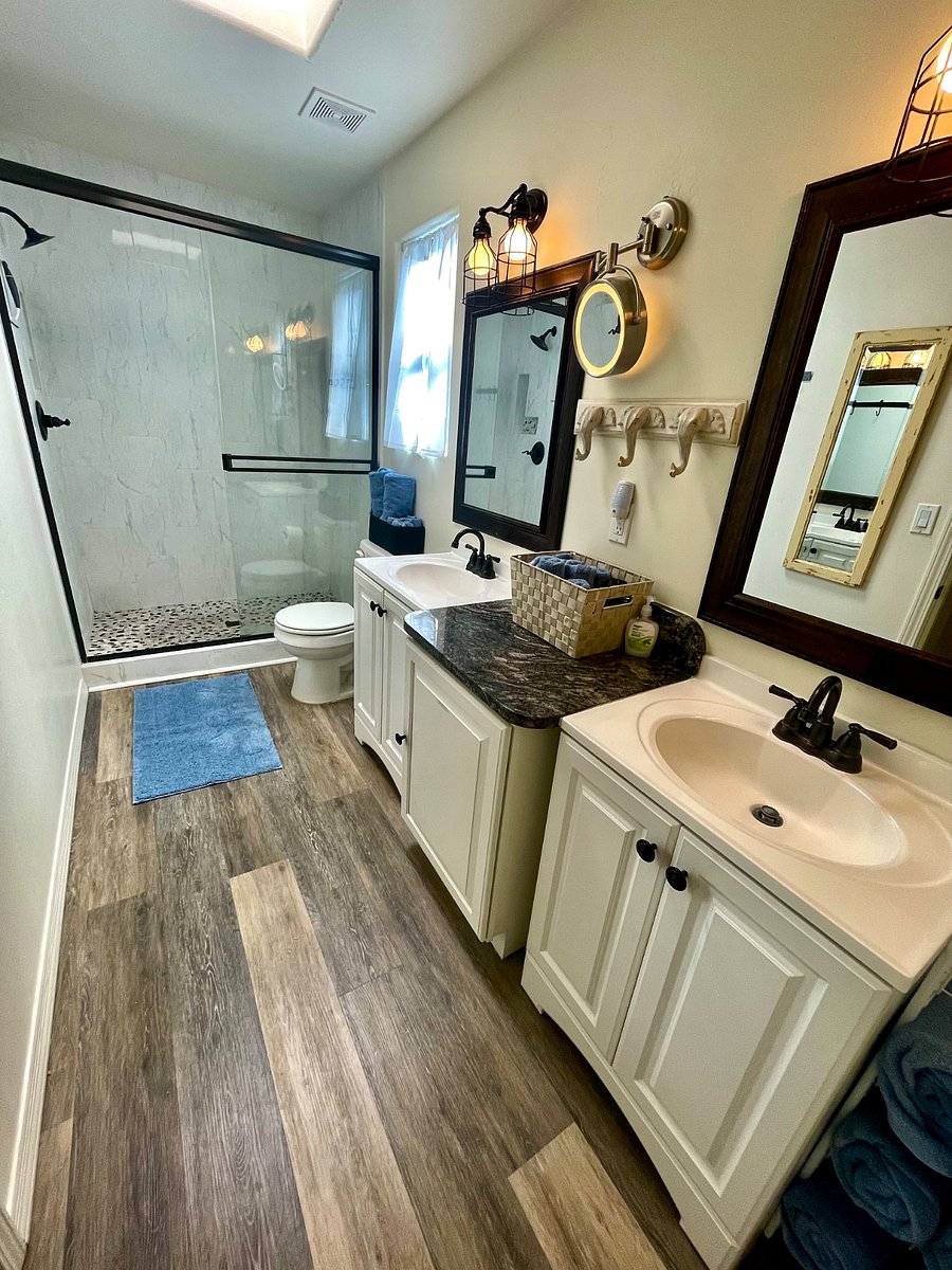 Upstairs Bathroom