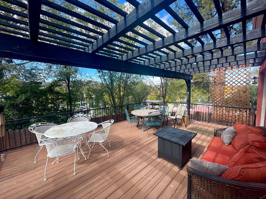 Spacious Back Deck