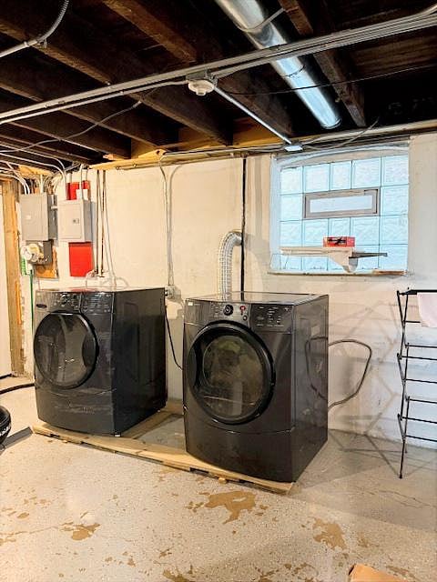 Washer/Dryer in Basement