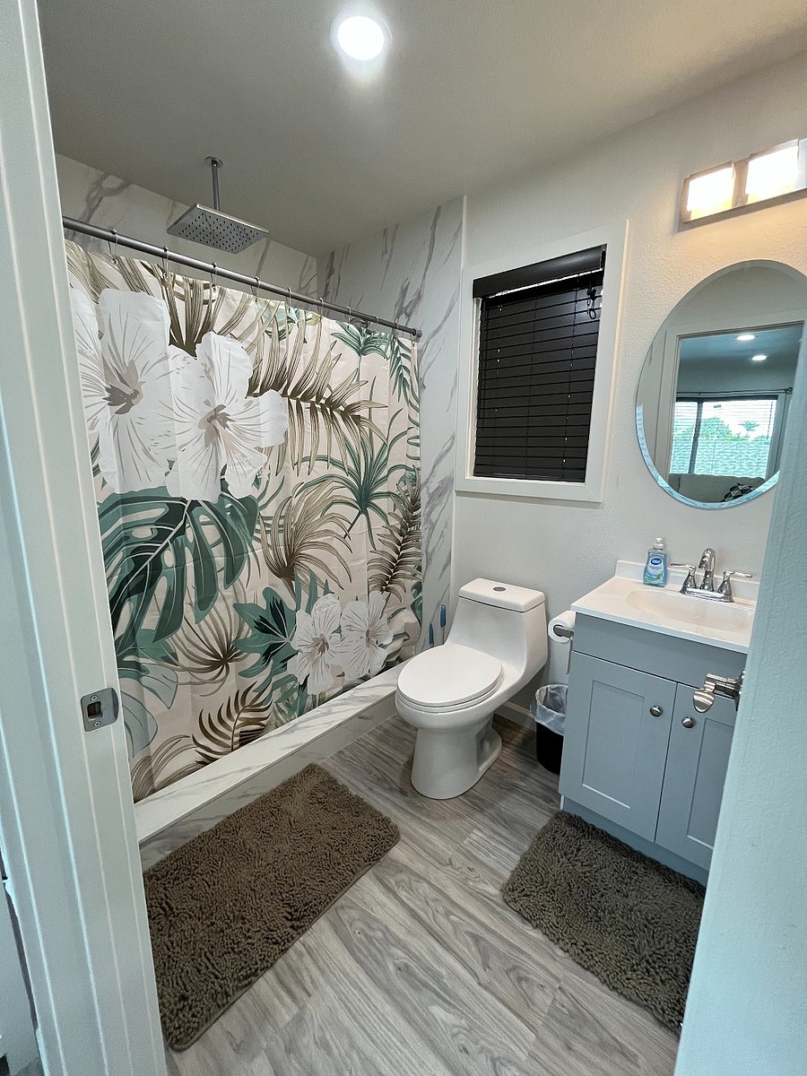 Upstairs bathroom