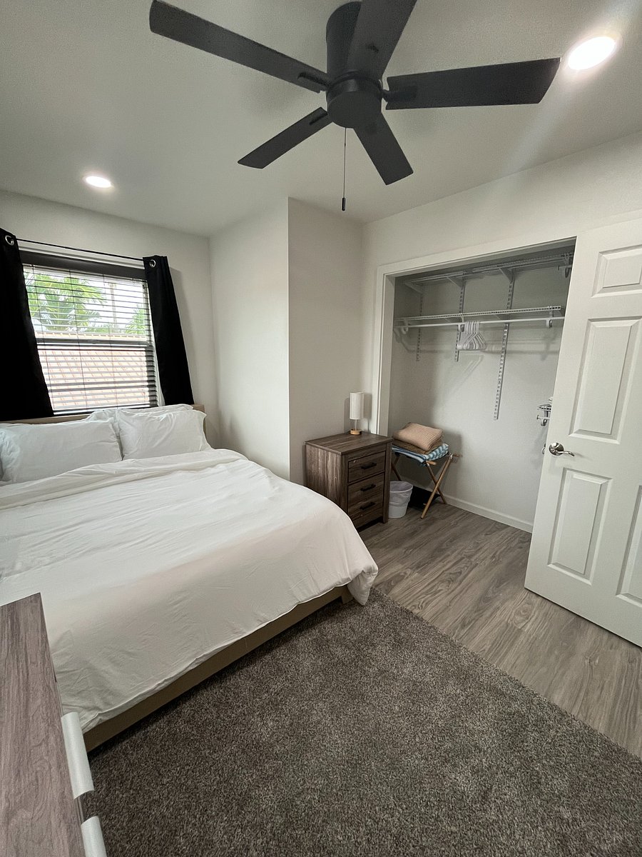 Upstairs bedroom 1