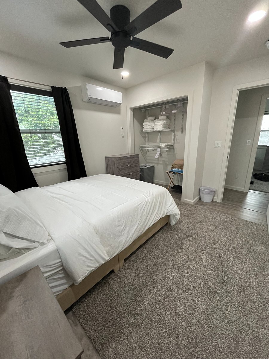 Upstairs bedroom 2