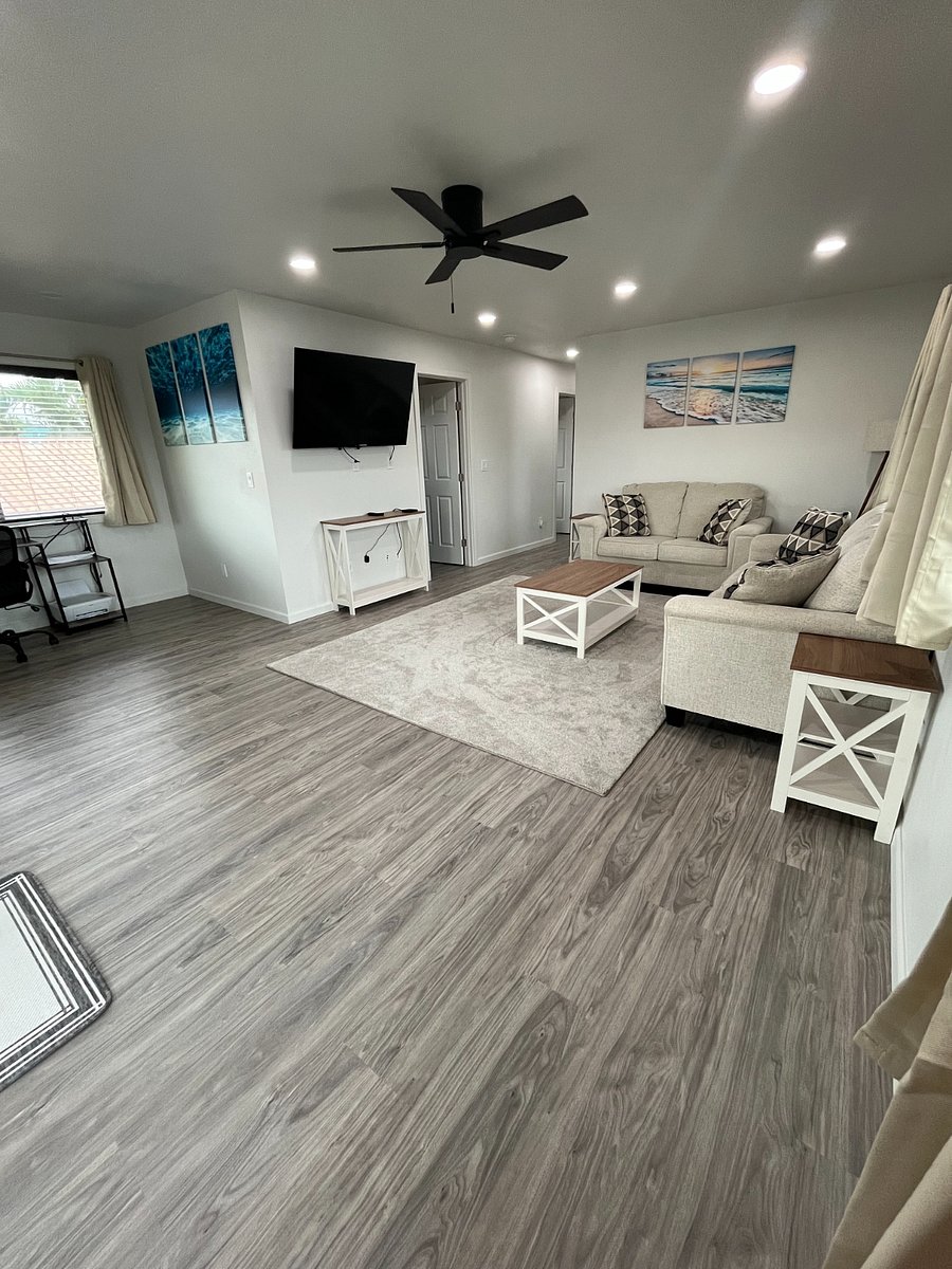 Upstairs living room
