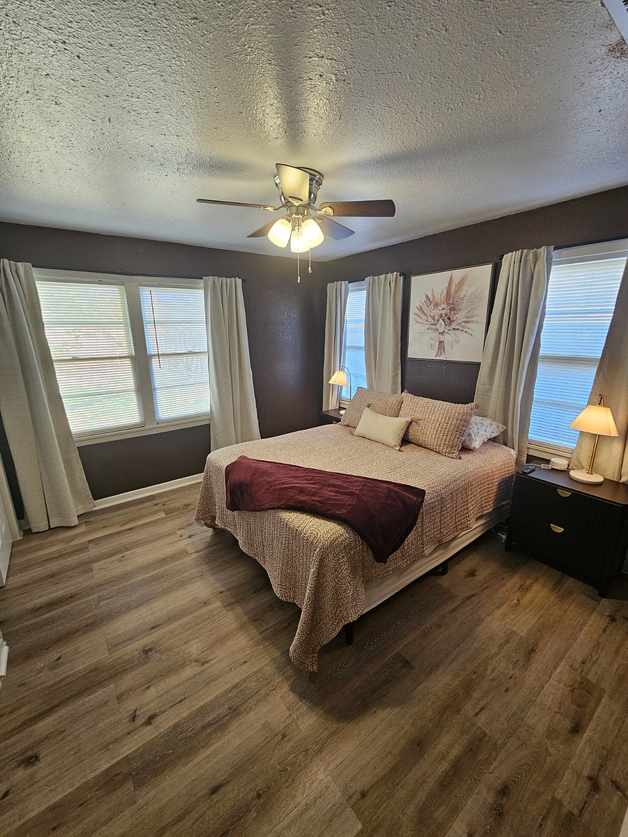 Queen Bedroom #1