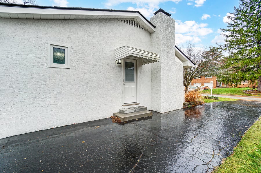 Side door and driveway
