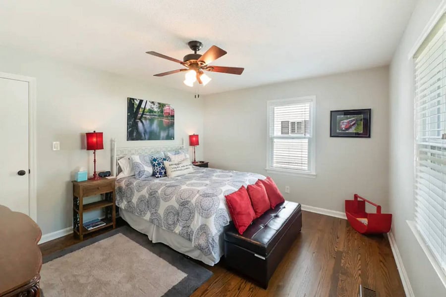 King size bed