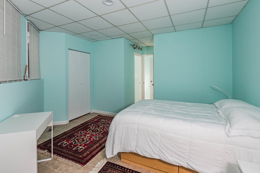 Second bedroom with two XL twins that can be combined to a King bed
