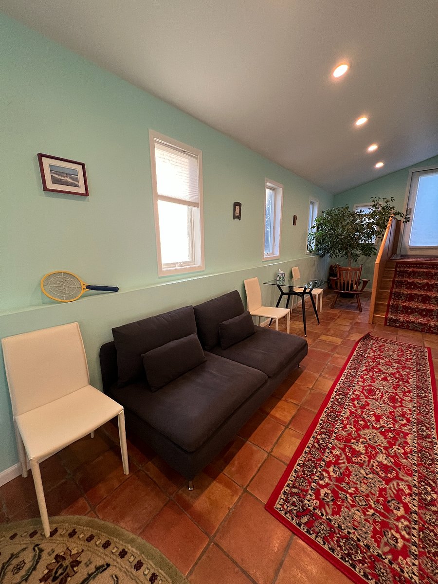 Foyer with sofa and desk