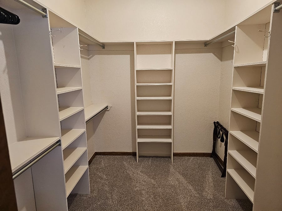 Master Bedroom walk in closet