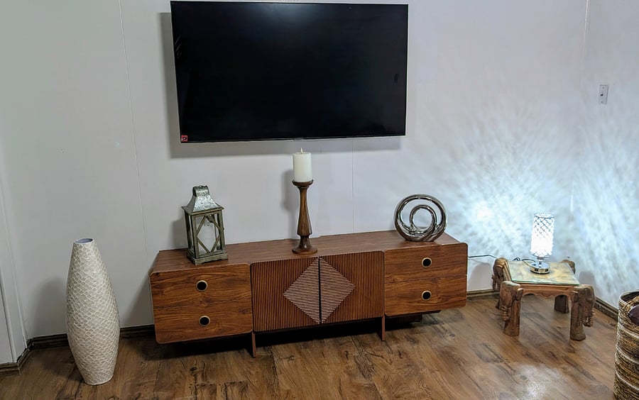 Smart TV and storage