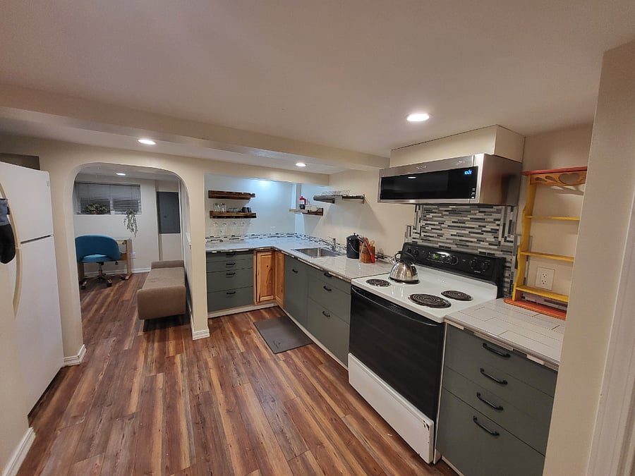 Fully equipped kitchen with plenty of counter space and lots of light!