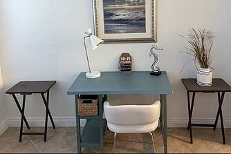 Den/office nook