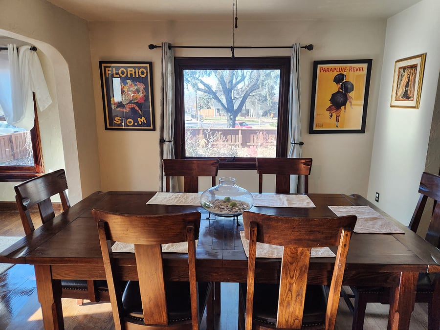 Ample dining area!
