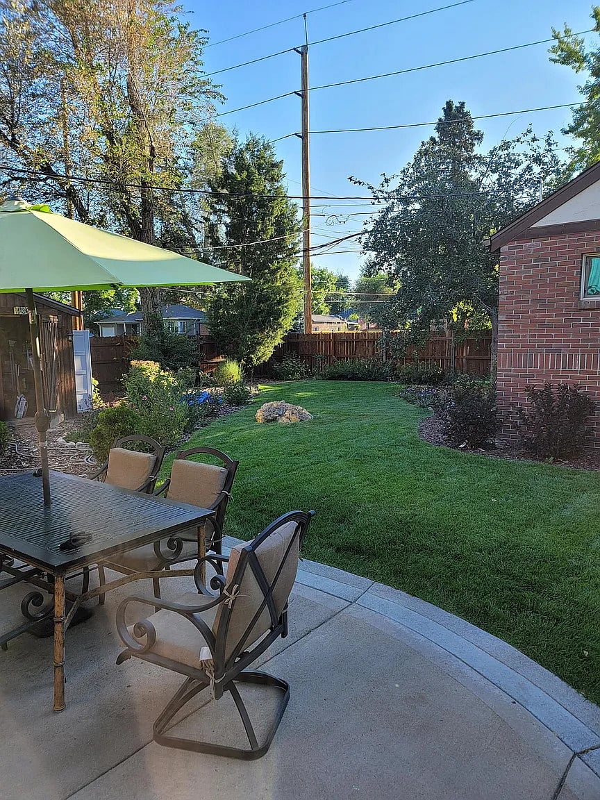 Gorgeous, large backyard!