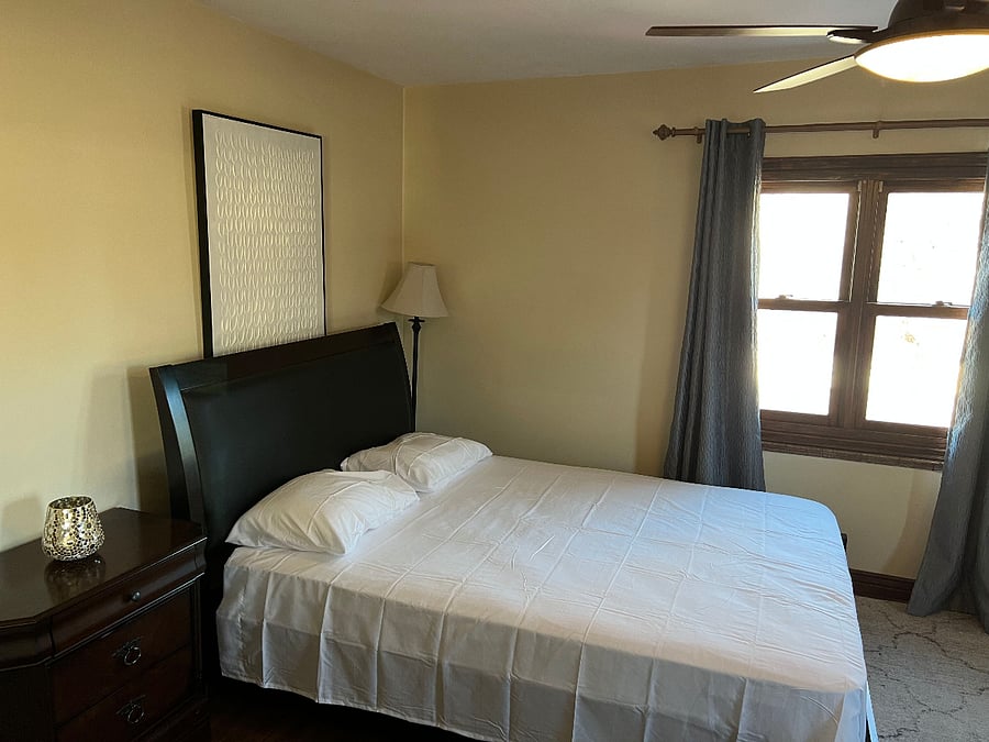 Queen size second bedroom
