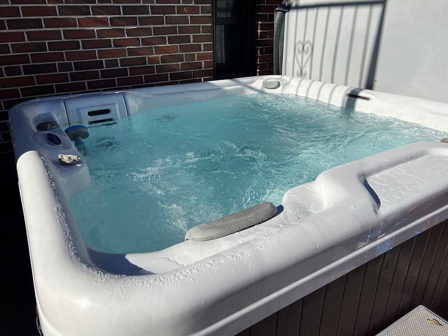 Professionally maintained hot tub!