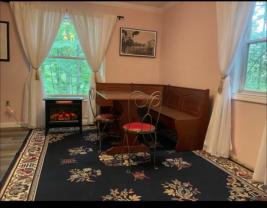 Dining nook 