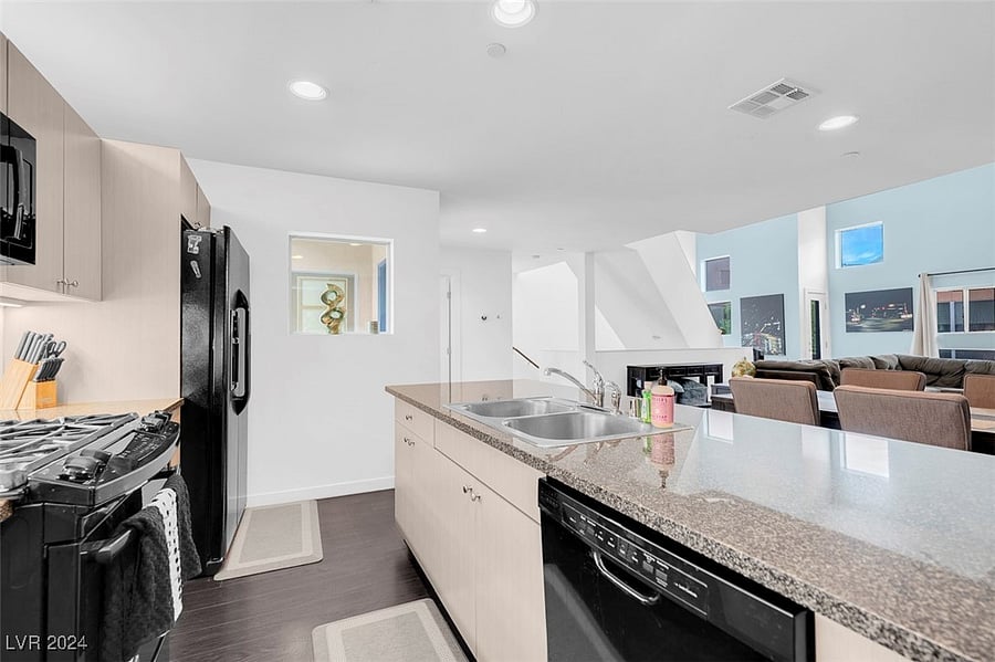 Furnished Finder property 789802_1 photo 10