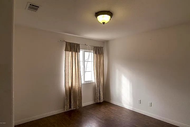 Furnished Finder property 789843_1 photo 8
