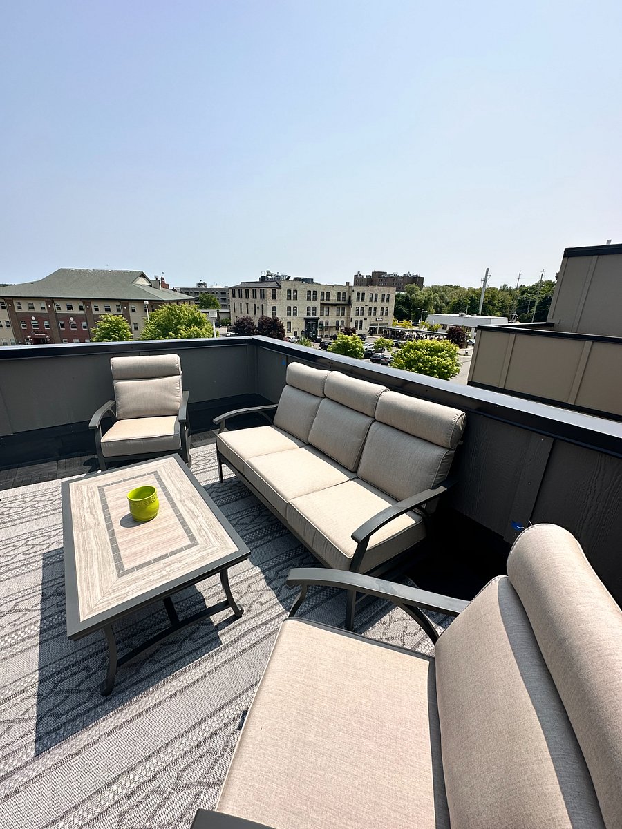 Relax on Private Rooftop Deck