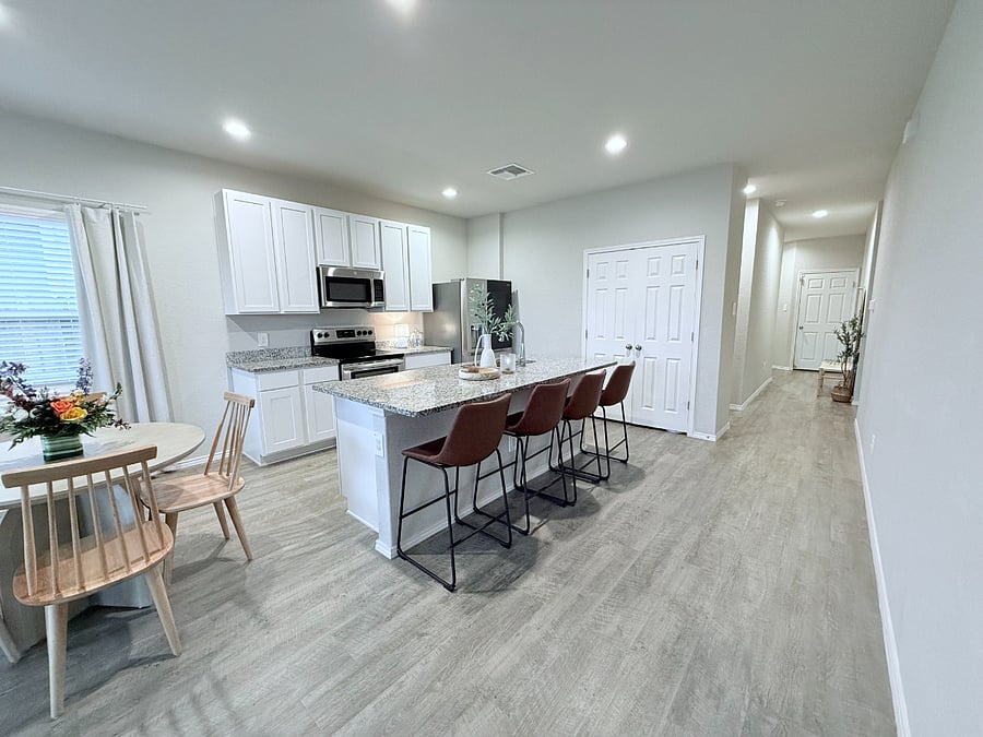 Furnished Finder property 790101_1 photo 9