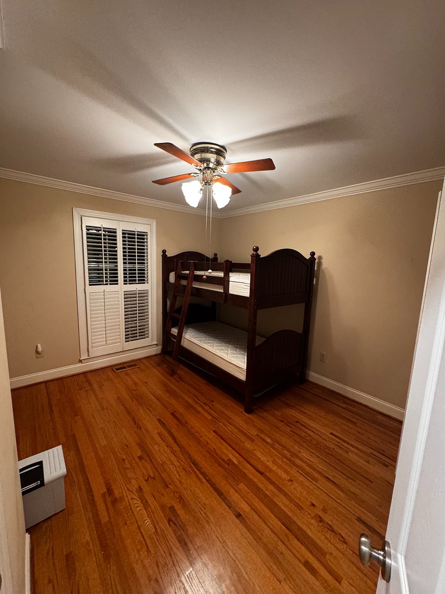Guest Room 1
