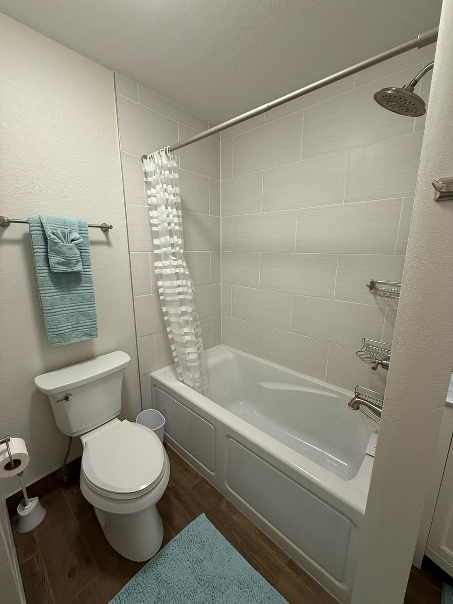 Upstairs Bathroom