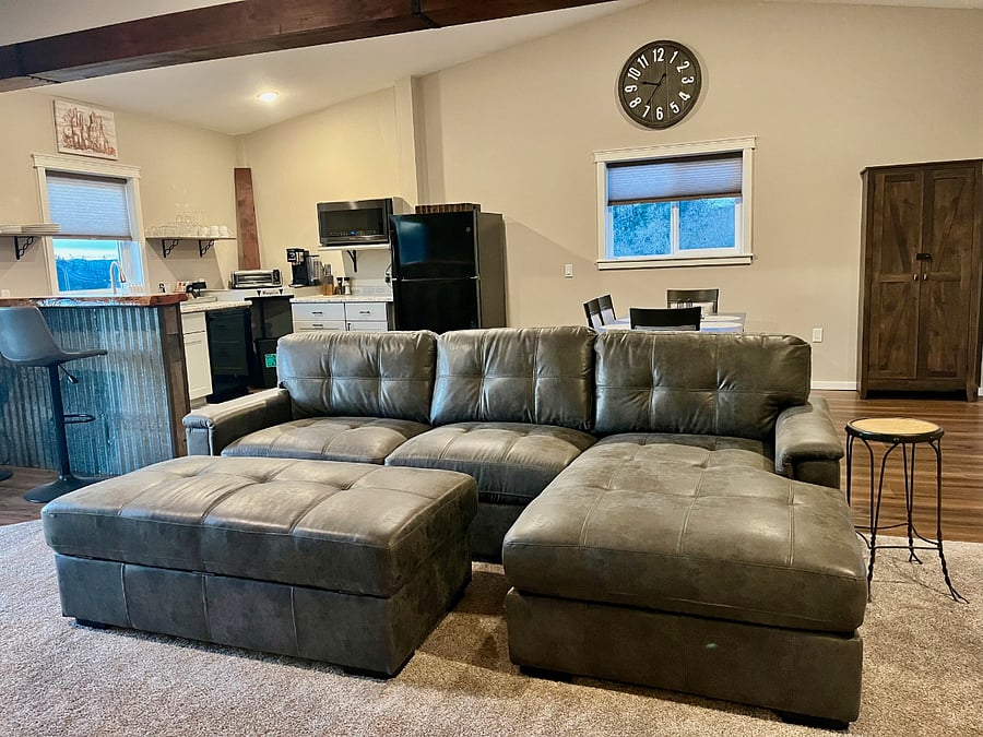Livingroom looing towards dining area