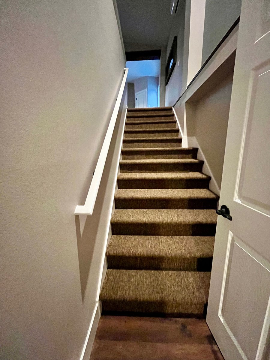2nd set of stairs leading into living space