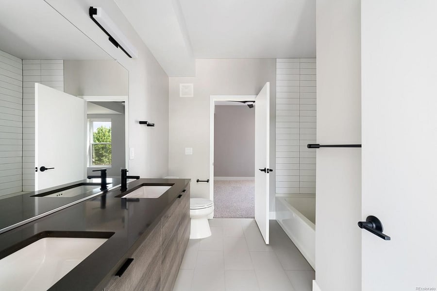 En Suite Jack and Jill