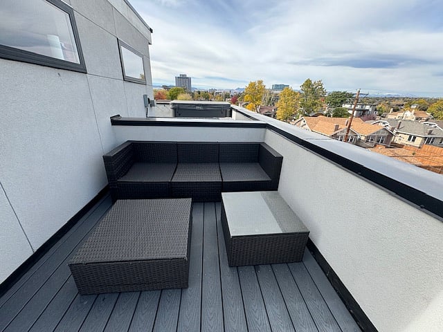 Rooftop Deck
